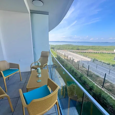 Balatoni Panorámás Saját Partszakasszal,medencével Appartement Balatonszárszó