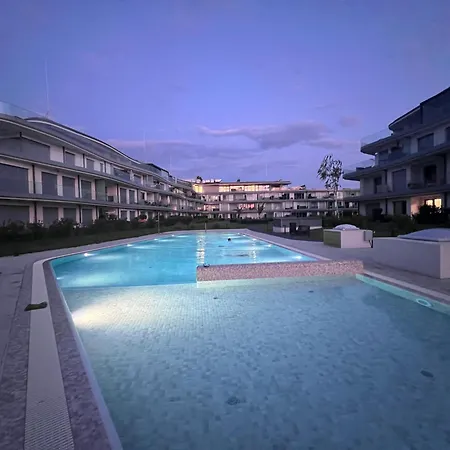 公寓 Balatoni Panoramas Lakas Sajat Partszakasszal,medencevel