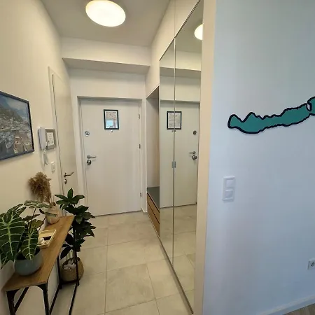 Appartement Balatoni Panorámás Saját Partszakasszal,medencével *