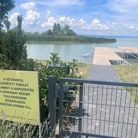Appartement Balatoni Panorámás Saját Partszakasszal,medencével *